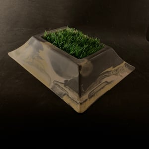 Image of Wired Ramps Quarter Planter (Dark Grey, White and Yelloe)