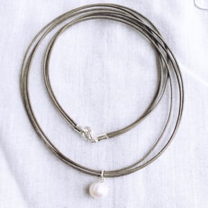 Image of PEARL necklace