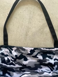 Image 3 of Large Heavy Duty Parachute Tote (Silver/Orange)