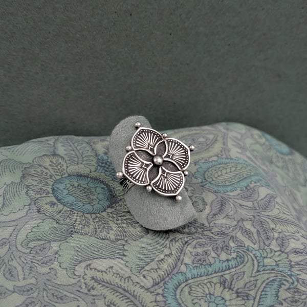 Image of All Silver Flower Ring