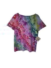 Image 2 of ♻️ UPCYCLED M Ladies 100% Cotton V-Neck Tee in Geode Ice Dye