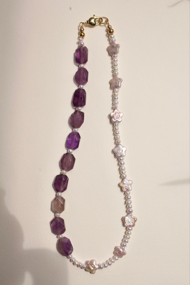 Image of Amethyst flower pearl necklace