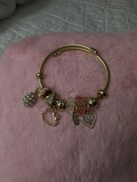 Image 2 of Andreina Bracelet 🎀