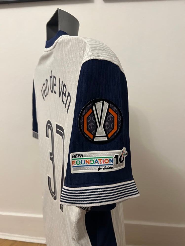 Image of Tottenham Hotspur “VAN DE VEN 37” Vaporknit 2024/25 Home Europa Final Shirt (L)