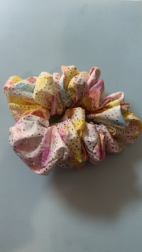 Image 8 of XXL Scrunchies