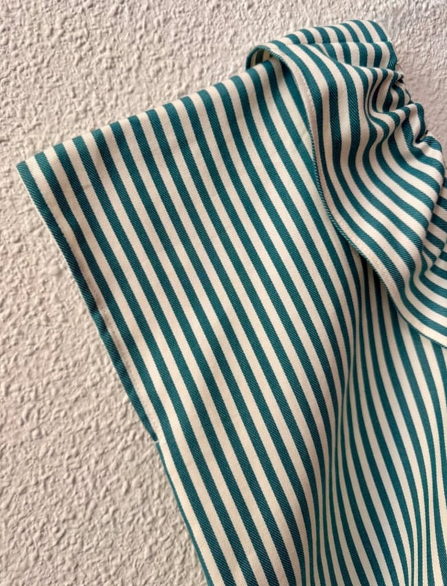 STRIPÈD HUIPIL WITH RUFFLE