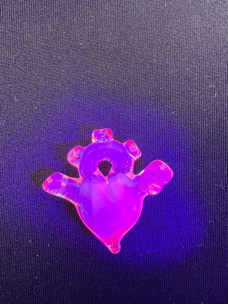 Pop Anatomical Heart UV pink