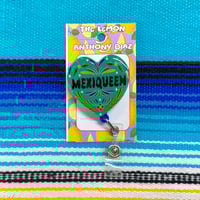 Image 7 of Corazón Badge Reel