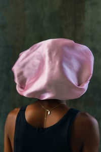 Image 3 of "ROSÉ" LUXURY SATIN BONNET