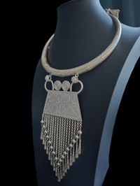 Image 3 of Single Hmong Choker