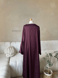 Image 3 of Pomegranate Silk Maryam Abaya (PRE-ORDER ONLY)