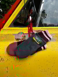 Image 1 of Mitt Elberts Mittens ♻️ / Gray / Maroon & Pink Cuff