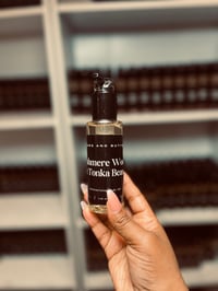 Cashmere Wood and Tonka Bean Body Oil