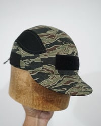 Image 1 of T1G3R RUNN3R