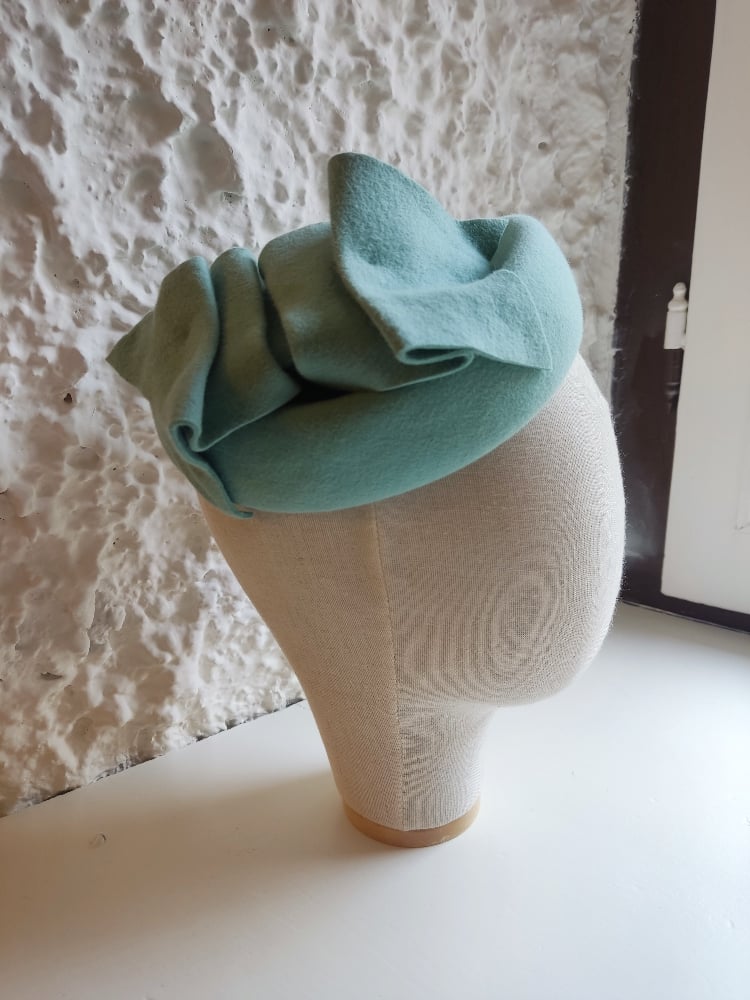 Image of Pillbox verde acqua lapin