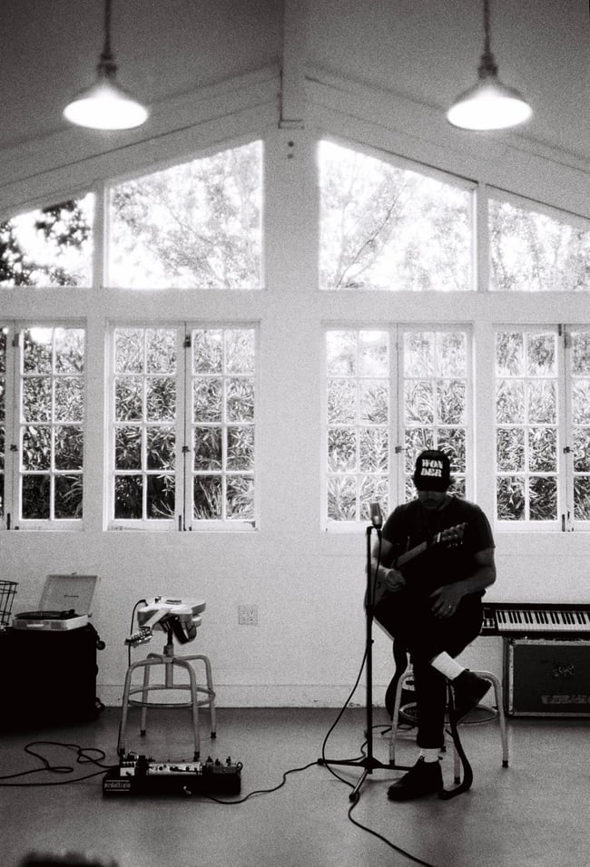 Wonderland ~ “Wonder”  Mesh Hat