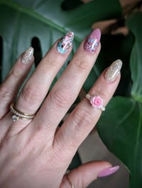 Image 3 of Roses & Pearls