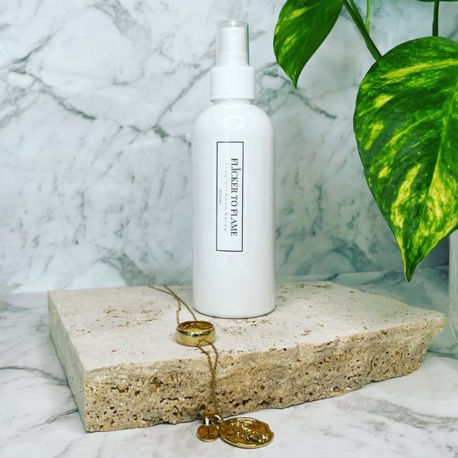 Fragrant Room Spray 200ml - WHITE  **ONLY 50 AVAILABLE**