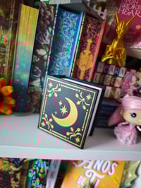 Image 1 of Caja almacenamiento lunas y estrellas negro y oro