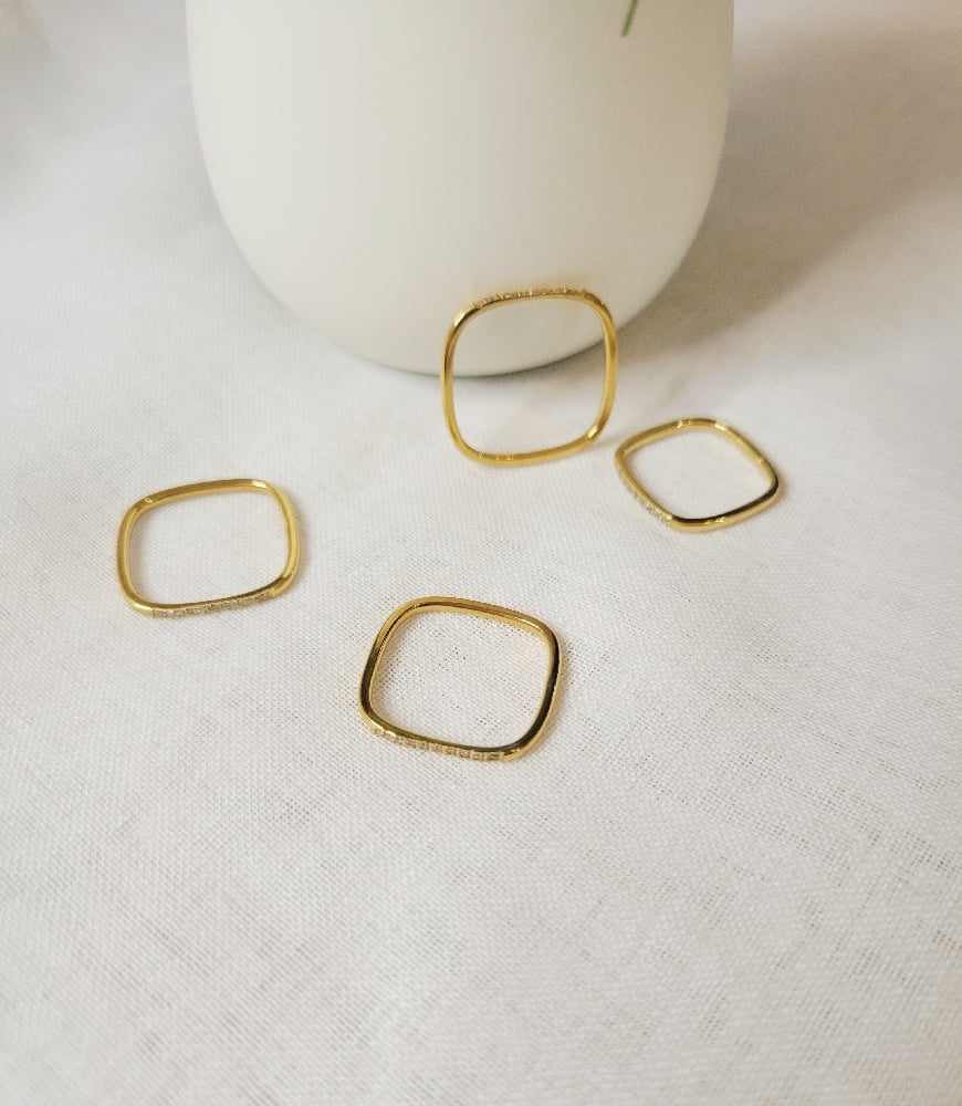 Image of Leah Ring 