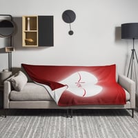 100% Polyester Throw Blanket