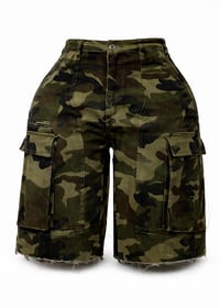 Image 2 of Camo Cargo Bermudas *Great Stretch*