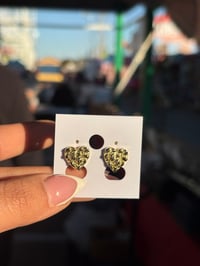 Medium nugget earrings 
