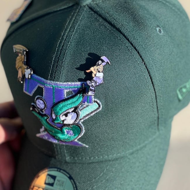 Swinging Axe Pin - Lavender