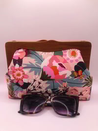 Image 4 of Peony Clutch