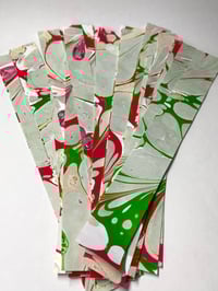 Image 3 of Christmas Marbled Paper Chain