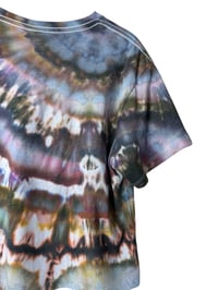 Image 7 of M Crop Tee in Deep Agate Ice Dye