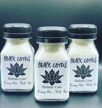 Image 1 of 4oz Honey Oat Milk Bath  