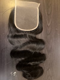 Image 2 of 18 inch 5x5 body wave lace closure