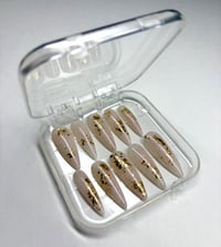 Image 3 of  Versailles Press-On Nails Size Small