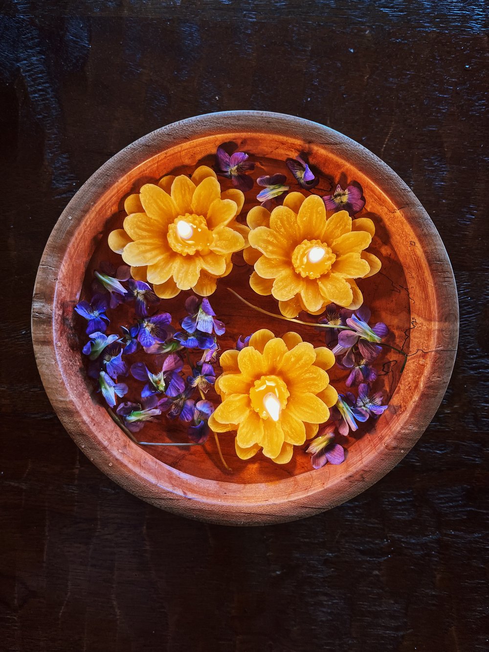 Image of Floating Daisy Beeswax Candles 