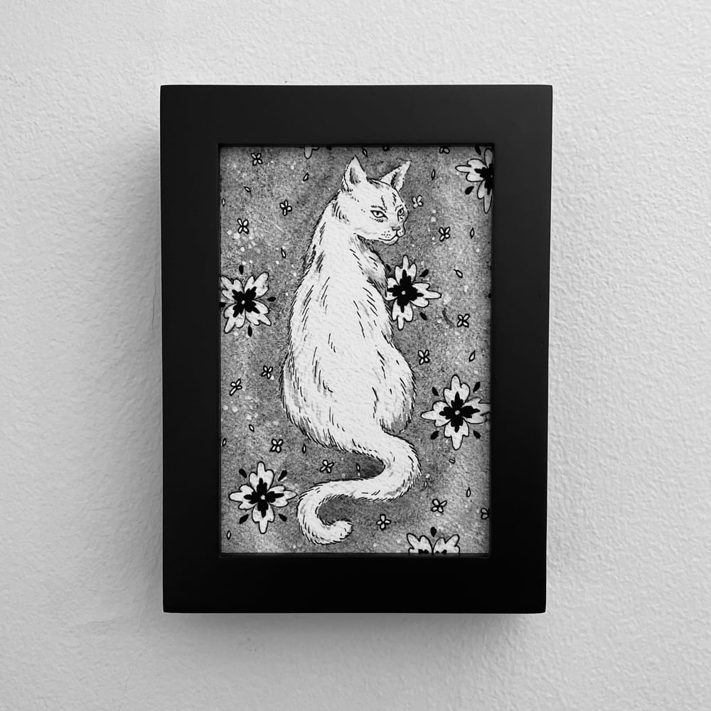 White cat grey flower background print