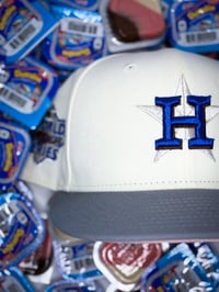 DUVALIN ASTROS HAT 