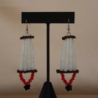 Image 4 of 1 Tier Dentalium Earrings (Red) 