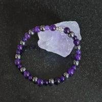 Image 2 of Amethyst & Hermatite gem bracelet 18cm