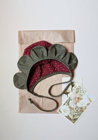 Image 1 of Little Strawberry Double gauze baby bonnet 