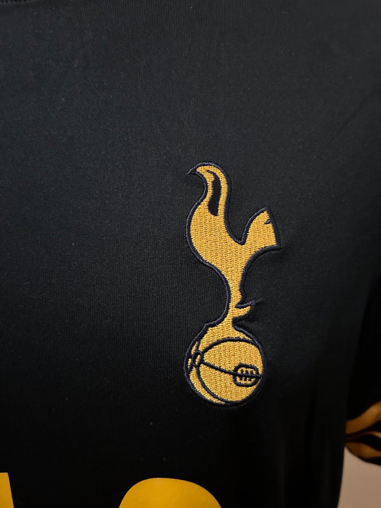 Image of Tottenham Hotspur “KANE 10” 2016/17 Away Shirt + PL patches (M)