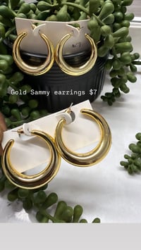 Image 4 of Smaller gold earrings PICK INSIDE