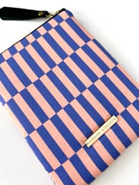 Image 4 of Kindle sleeve