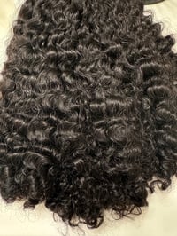 Image 4 of 14 inch 13x6 CURLYBOB! INVISIBLE LACE FRONT WIG