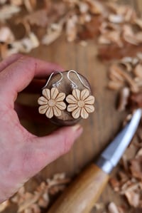 Image 2 of Daisy Flower- Earrings 