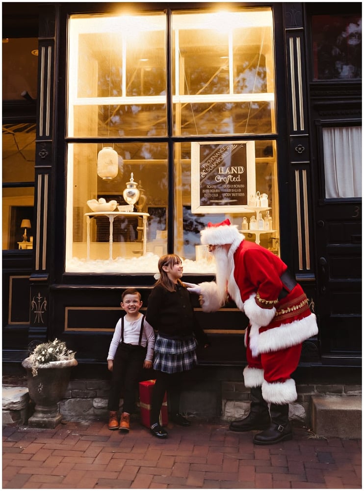 Image of Window Shopping  On Main Street - Sun ,  NOV 16 and Sat Nov   22