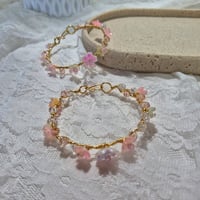 Image 3 of Floral Wavy Bangle