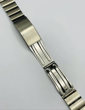 Image of Rare 1970's heavy duty stainless steel gents watch strap, Old Stock,mint,18.5mm