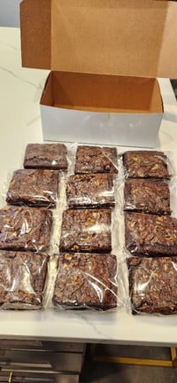 Image 3 of Chocolate Brownies (Dozen)