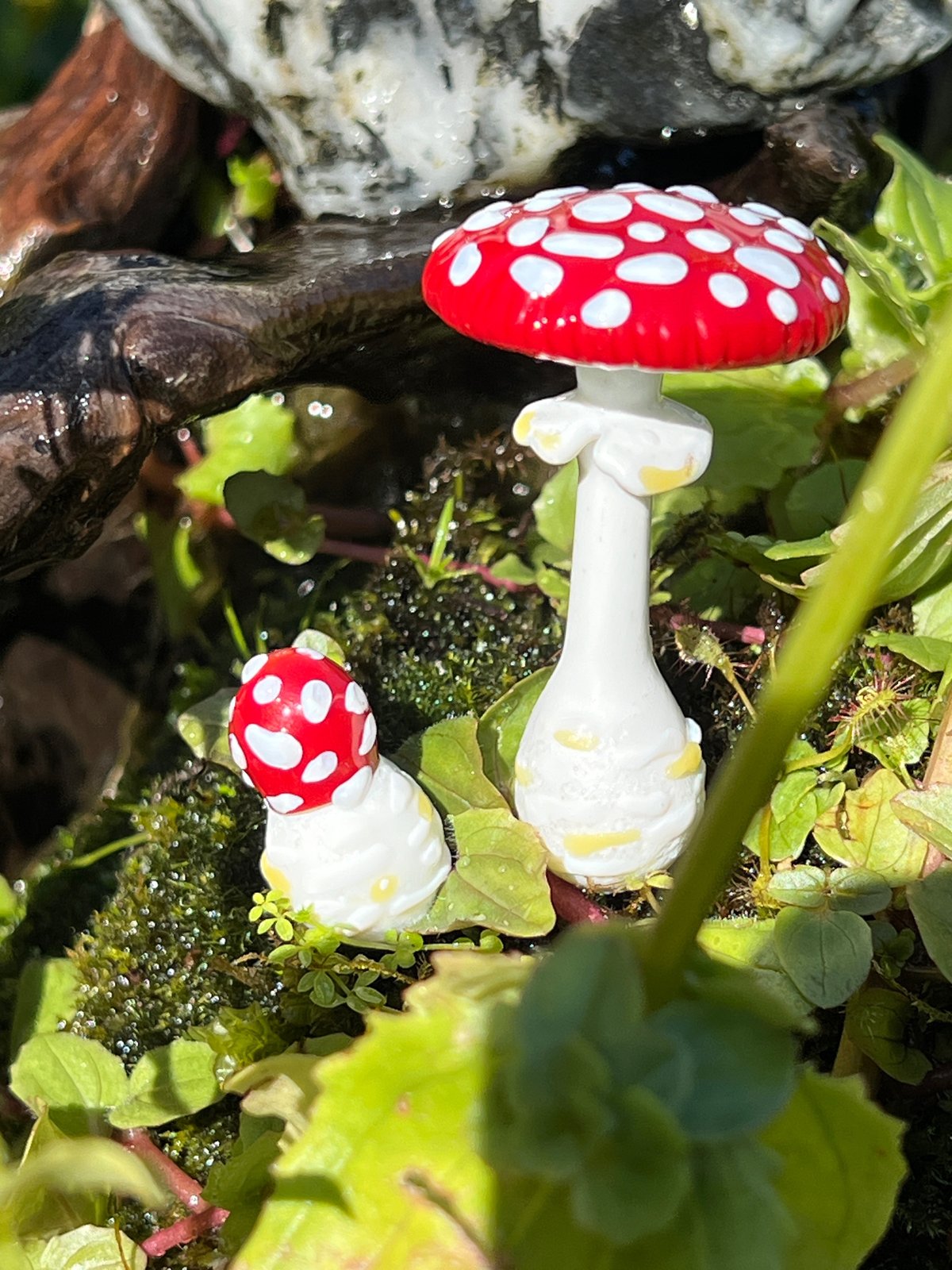 mushroom　1001 Jupiter Nielsen Glass — Amanita Mushroom Pair Plant Spikes